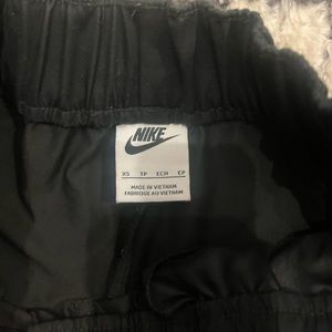 Xtra small Nike Cargo Pants